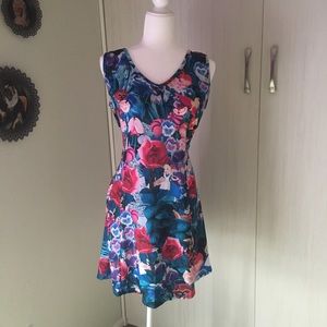 Disney Alice in Wonderland mini dress XXL